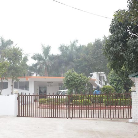 Hotel Shree Krishna Jungle Resort Khajurāho Exterior photo